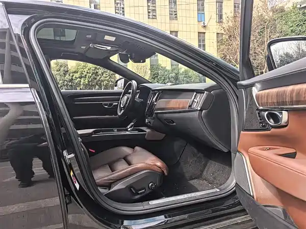 Volvo S90 2022, фото 7