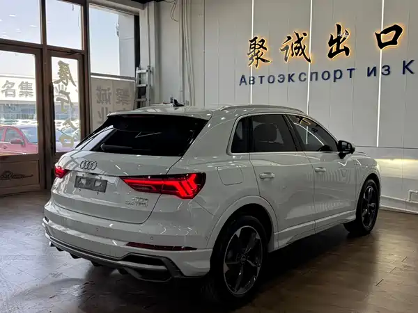 Audi Q3 2023, фото 9
