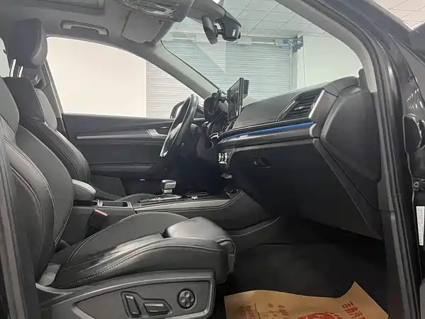 Audi Q5L 2022, фото 33