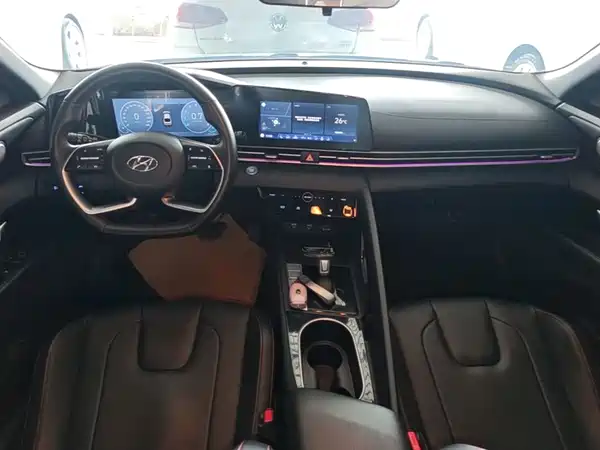 Hyundai Elantra 2022, фото 9