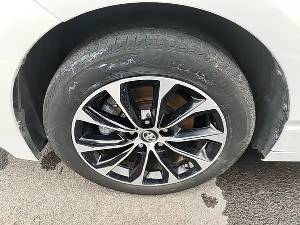 Toyota Avalon 2023, фото 22