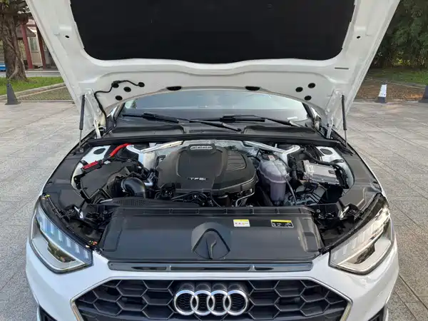 Audi A4L 2022, фото 16
