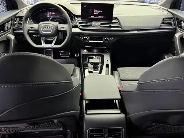 Audi Q5L Sportback 2025, фото 6