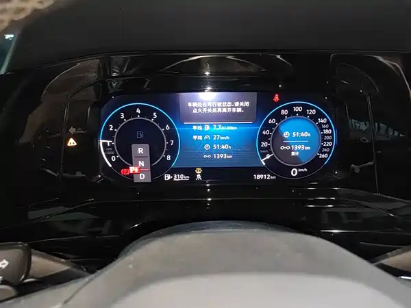 Volkswagen Golf 2023, фото 12
