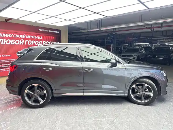 Audi Q3 2022, фото 4
