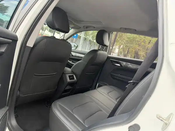 Geely Emgrand X6 2021, фото 9