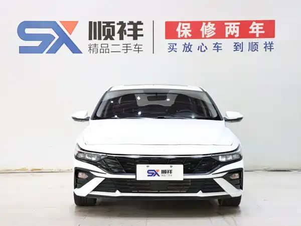 Hyundai Elantra 2023, фото 2