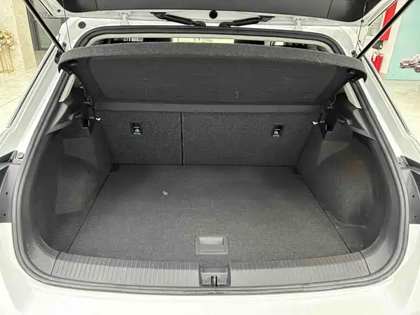 Volkswagen T-ROC 2023, фото 16
