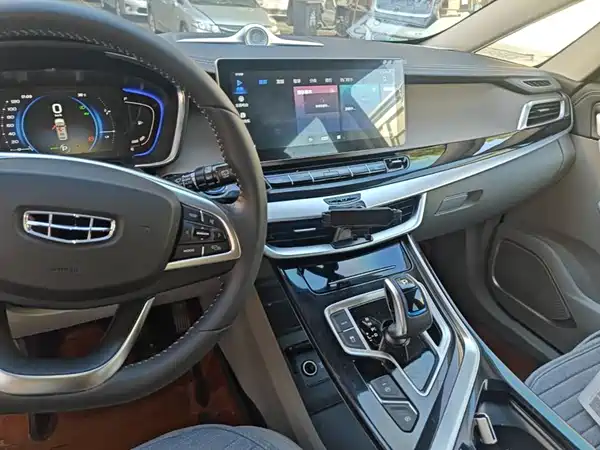 Geely Jiaji PHEV 2021, фото 9