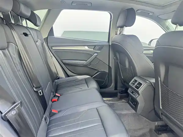 Audi Q5L 2022, фото 8