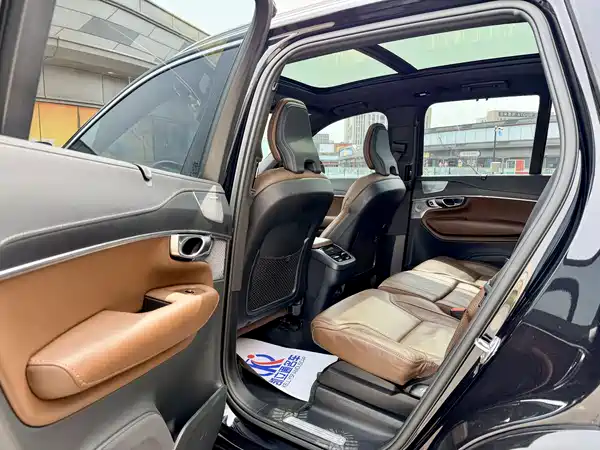 Volvo XC90 2023, фото 10