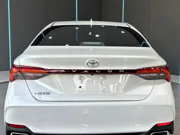 Toyota Avalon 2023, фото 7