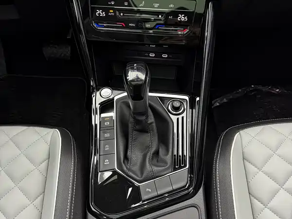 Volkswagen Tayron 2023, фото 12
