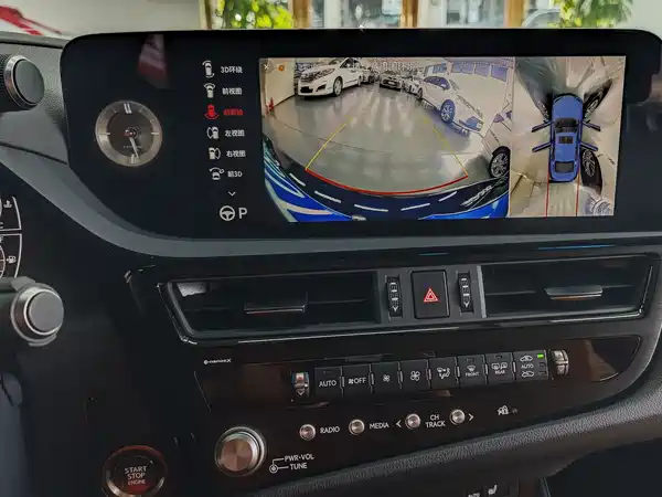 Lexus ES 2022, фото 16