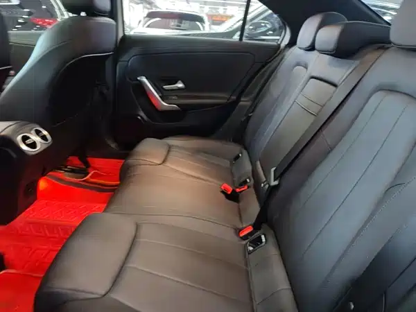 Mercedes-Benz A-Class 2022, фото 16