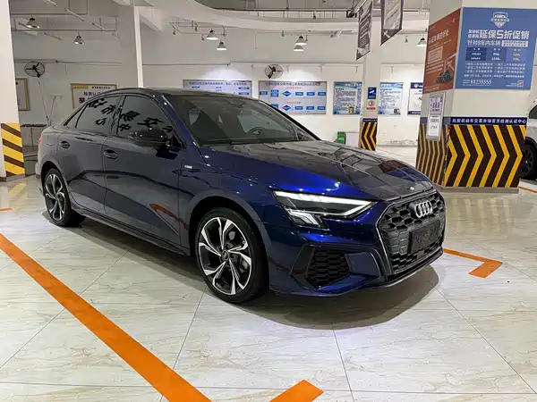 Audi A3 2023, фото 3