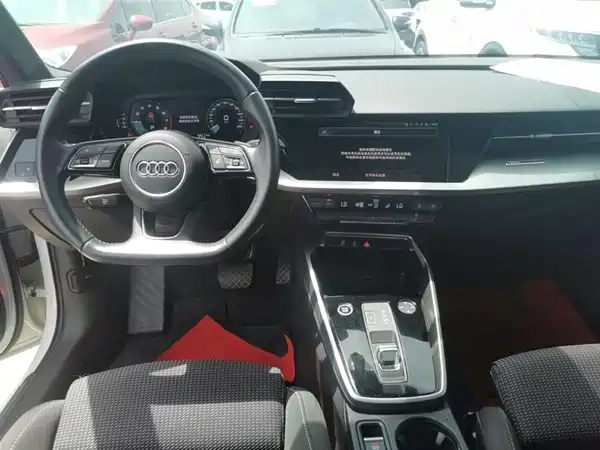 Audi A3 2021, фото 9