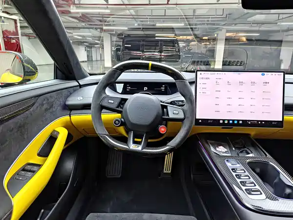 Xiaomi SU7 Ultra 2025, фото 13