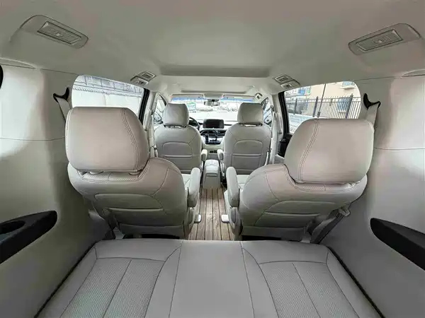 Buick GL8 2023, фото 9