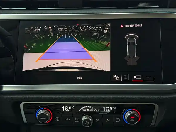 Audi Q3 2023, фото 17