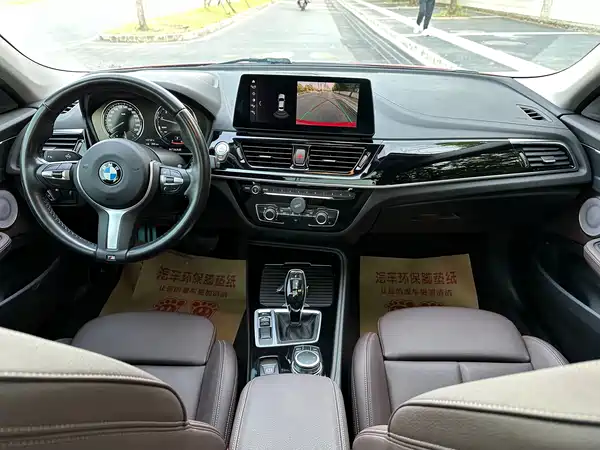 BMW 1 Series 2021, фото 14