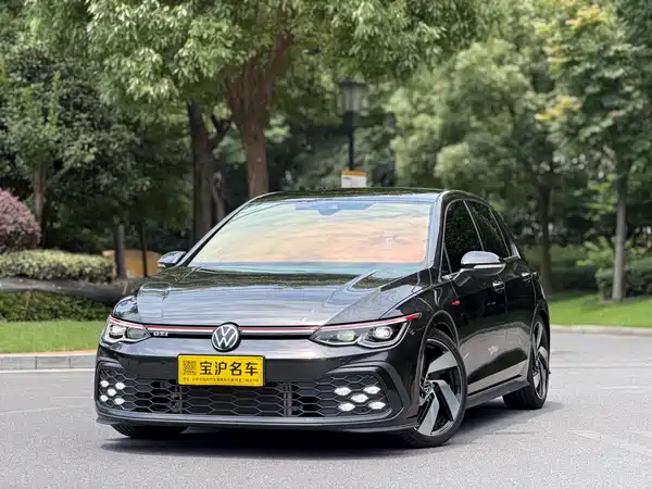 Volkswagen Golf GTI 2023