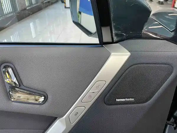 BMW iX 2022, фото 5