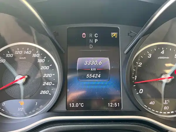 Mercedes-Benz V-Class 2022, фото 15