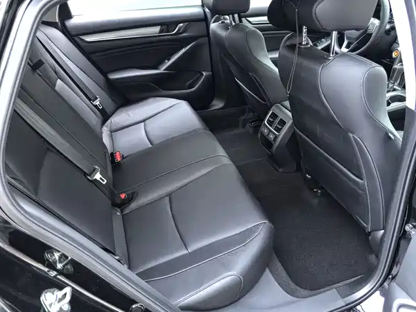 Honda Accord 2022, фото 15