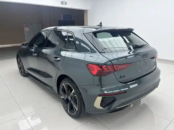 Audi A3 2024, фото 6