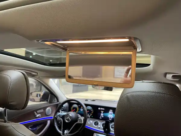 Mercedes-Benz E-Class 2022, фото 10