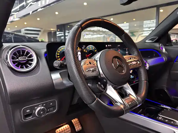 Mercedes-Benz GLB AMG 2023, фото 9