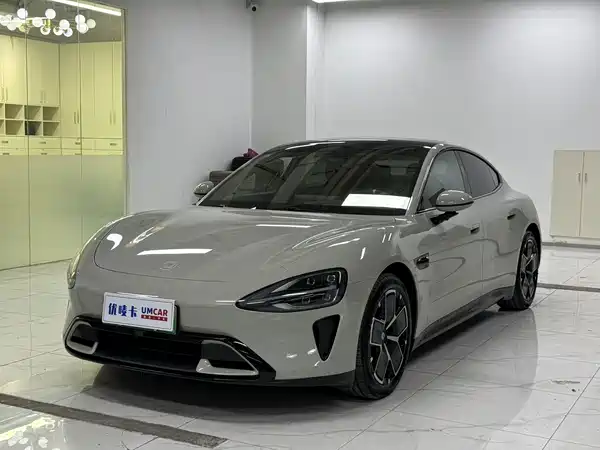 Xiaomi SU7 2024