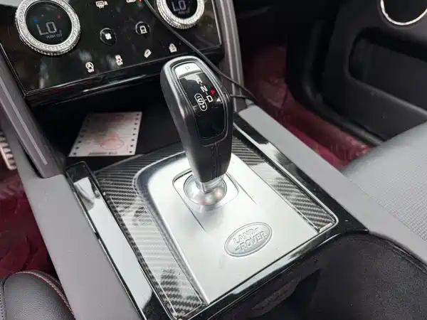 Land Rover Discovery Sport 2022, фото 9