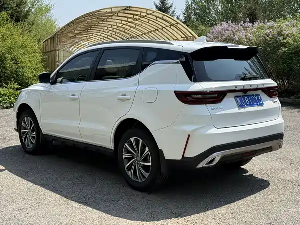 Geely Emgrand X6 2021, фото 19