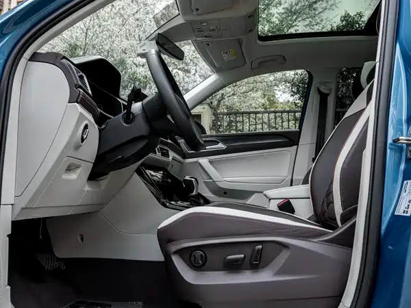 Volkswagen Tayron 2023, фото 15