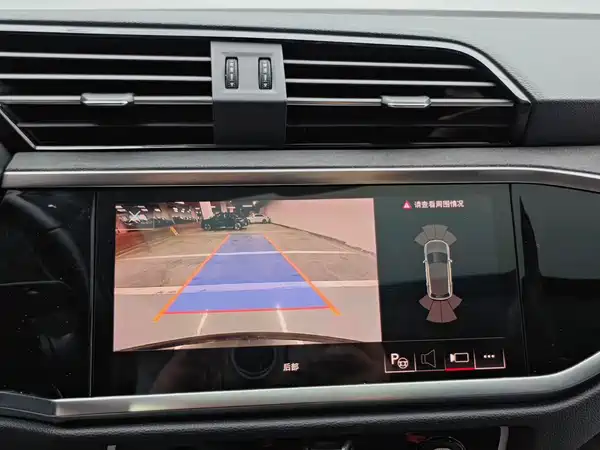 Audi Q3 2023, фото 17