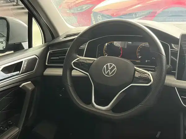 Volkswagen Tiguan L 2023, фото 12