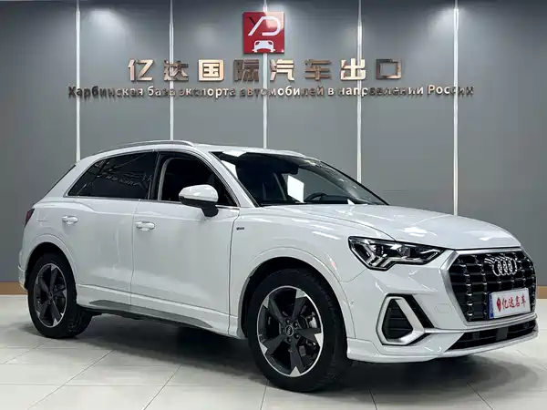 Audi Q3 2022, фото 3