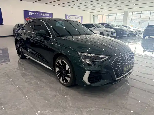 Audi A3 2022, фото 3