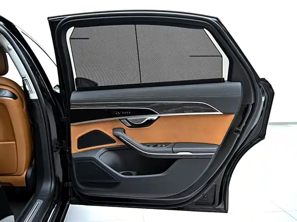 Audi A8 2023, фото 21