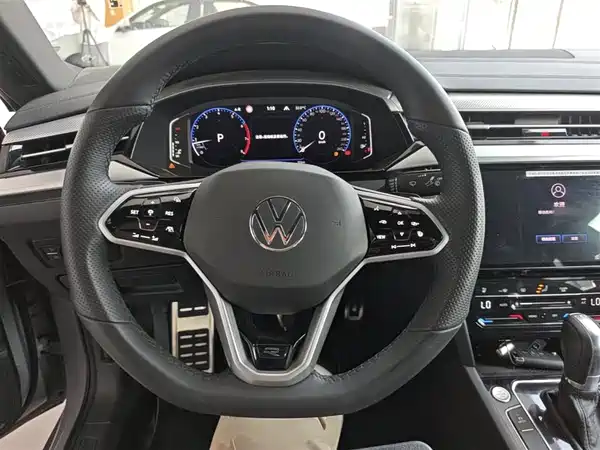 Volkswagen Passat CC 2024, фото 11