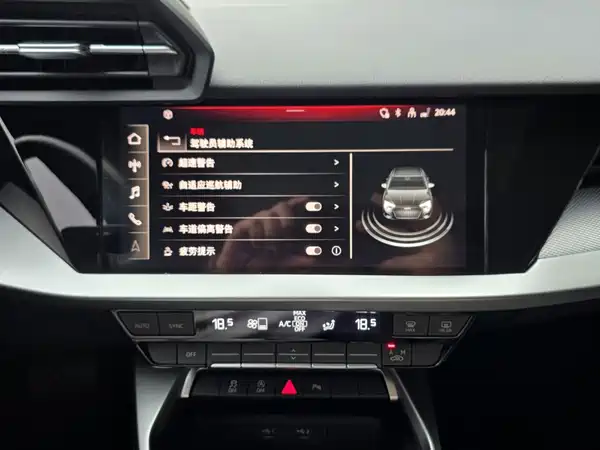 Audi A3 2023, фото 8