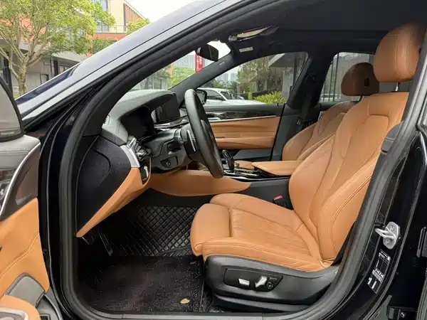 BMW 6 Series GT 2022, фото 4