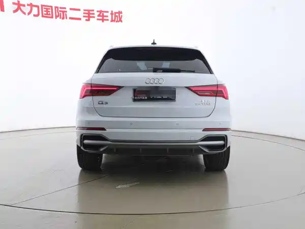 Audi Q3 2023, фото 13