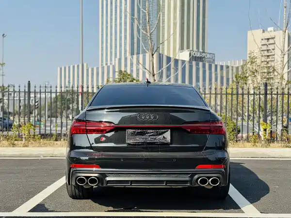 Audi A6L 2023, фото 8