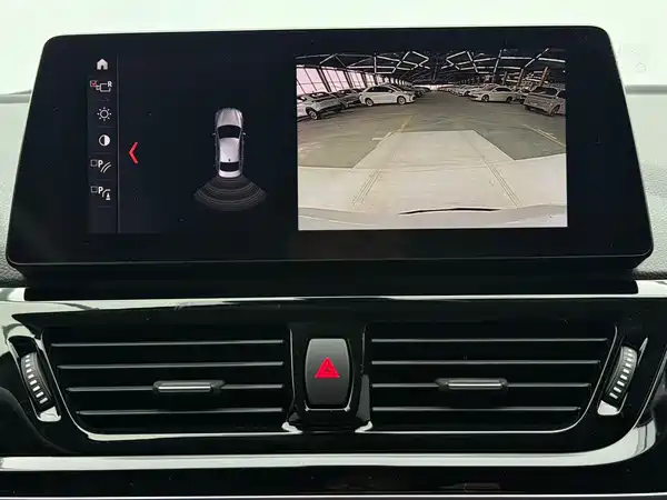 BMW 1 Series 2021, фото 20