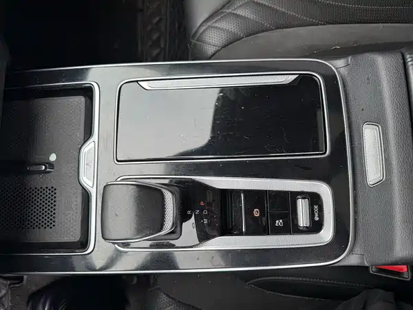 Hongqi HS5 2023, фото 11