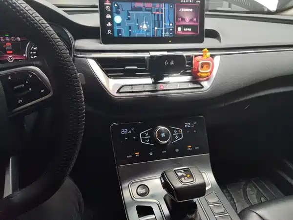 Hongqi H5 2022, фото 9
