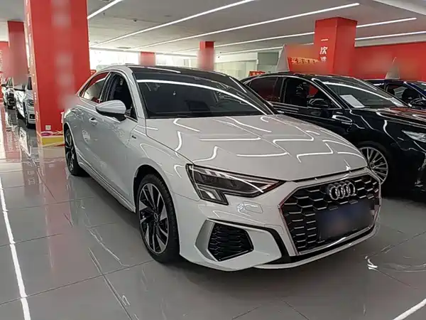 Audi A3 2024, фото 3